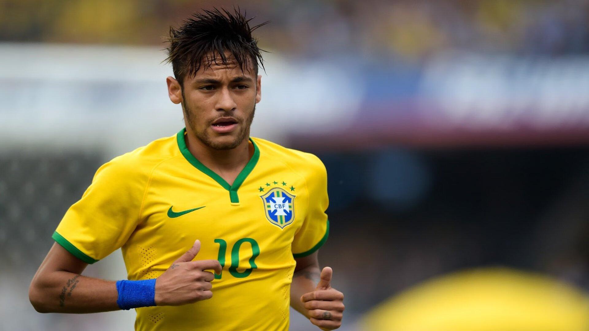 西班牙U20主帅盛赞年轻才俊晋升，亚马尔、库巴西、赫伊森迈入成年队是青训体系的胜利